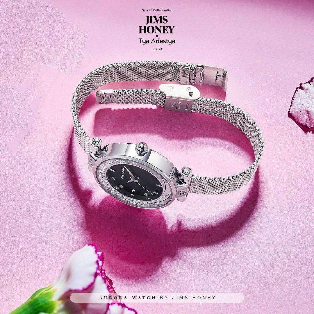 JHW 52 (AURORA WATCH)